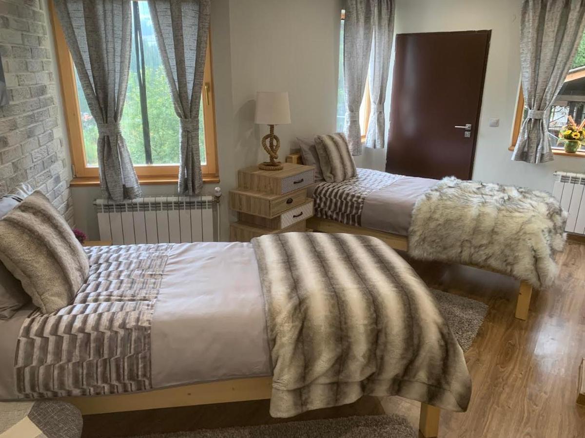 Appartamento House Proctor Stoykite Esterno foto